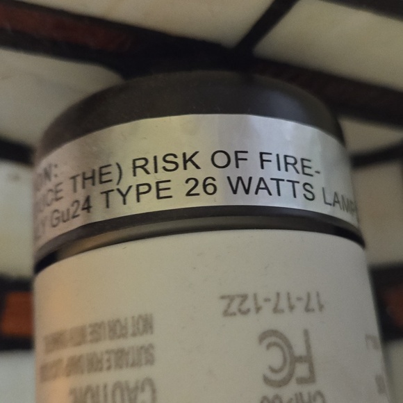 Classic Antique Bronze Stained Glass Bankers Desk Table Accent Lamp - Picture 3 of 7